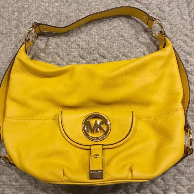 michael kors large fulton shoulder bag