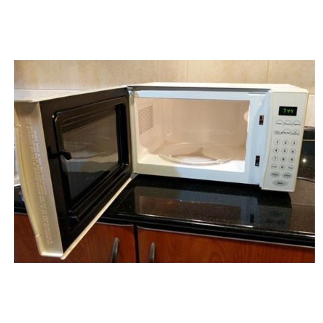 REDUCED MICROWAVE Aftron, TV & Home Appliances, Kitchen Appliances