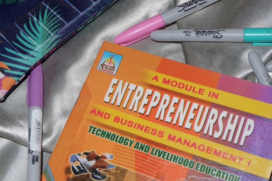 MODULE IN ENTREPRENEURSHIP GR.9 (Category: Textbooks) located in Santa Rosa. Submitted by simmerdowns (Listing ID 226838642, Image 1). Description: GRADE NINE BOOK ! condition: highlighted pages from: 390 php PROMO ! add 5 pesos for a name label .