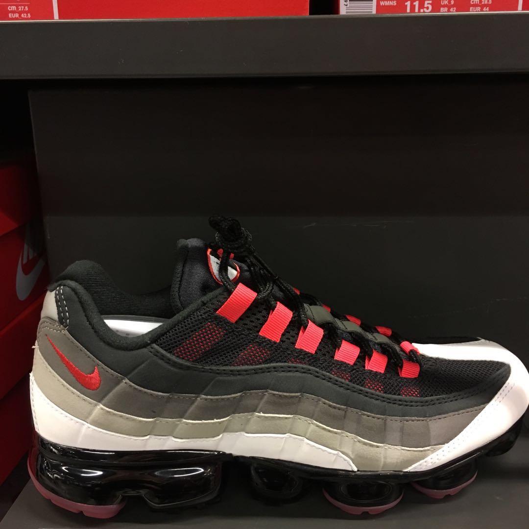 NIKE Vapormax 95 AJ7292 101