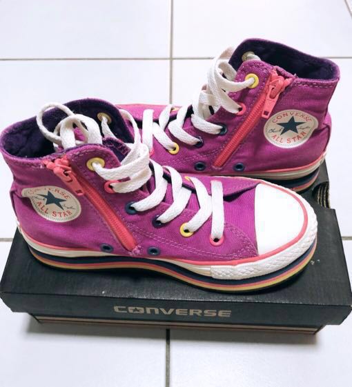 Girls discount purple converse