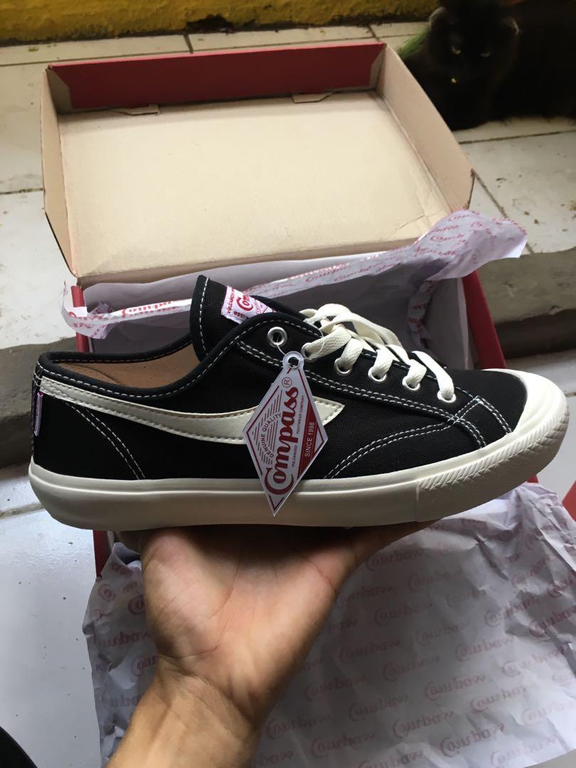 Sepatu Compass Gazelle Bw Size 41 Like A New Fesyen Pria Sepatu Sepatu Formal Di Carousell