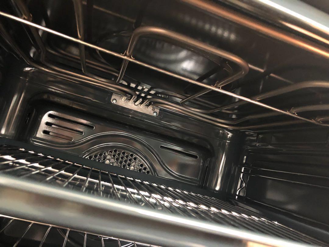 SMEG build in oven, TV & Home Appliances, Kitchen Appliances, Ovens