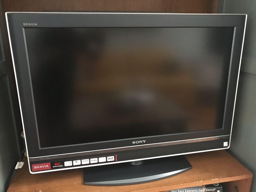 Sony Bravia 32 Inches Tv Klv32v200a With Wall Mount Device Home Appliances Tvs Entertainment Systems On Carousell