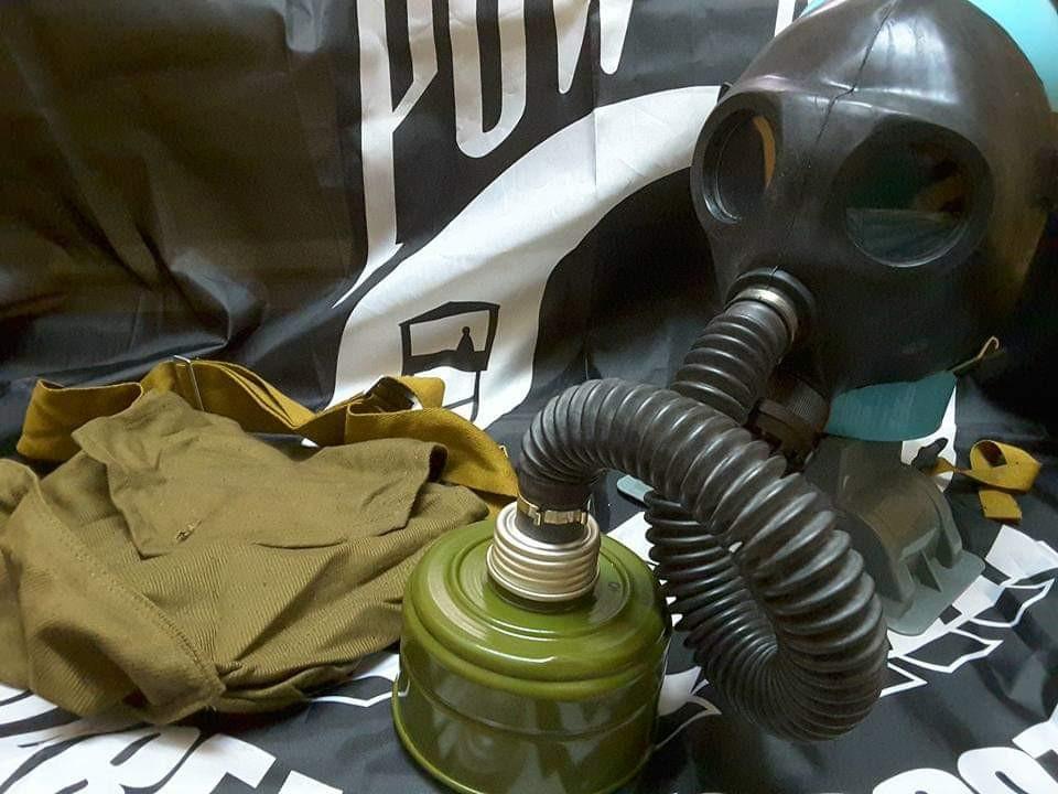 Soviet russian Military Gas mask PDF. Gas mask + hose.