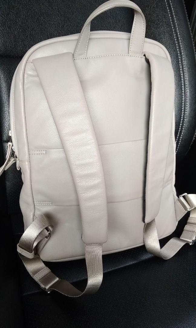 Tumi voyageur halle deals leather backpack