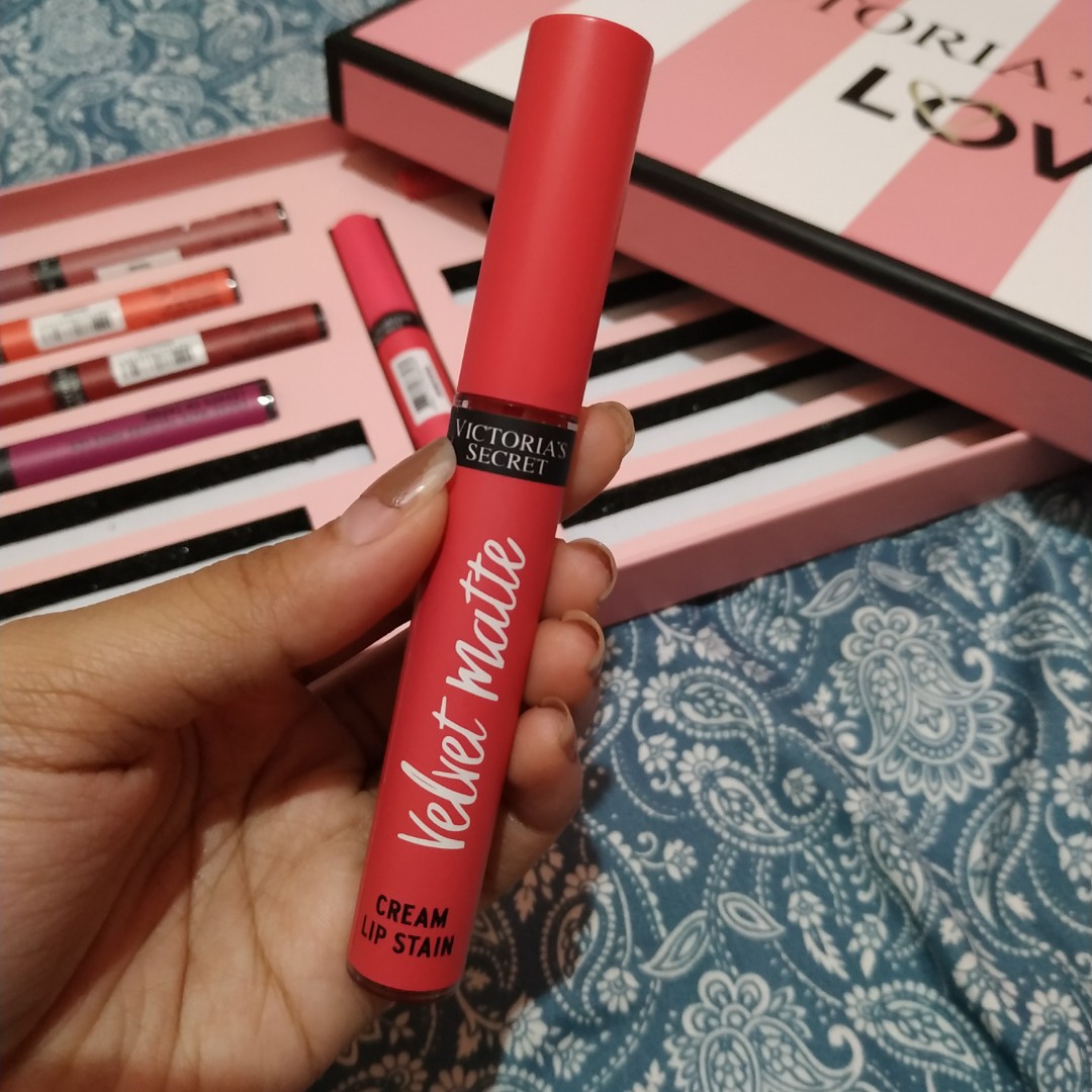 victoria secret velvet matte lipstick shades