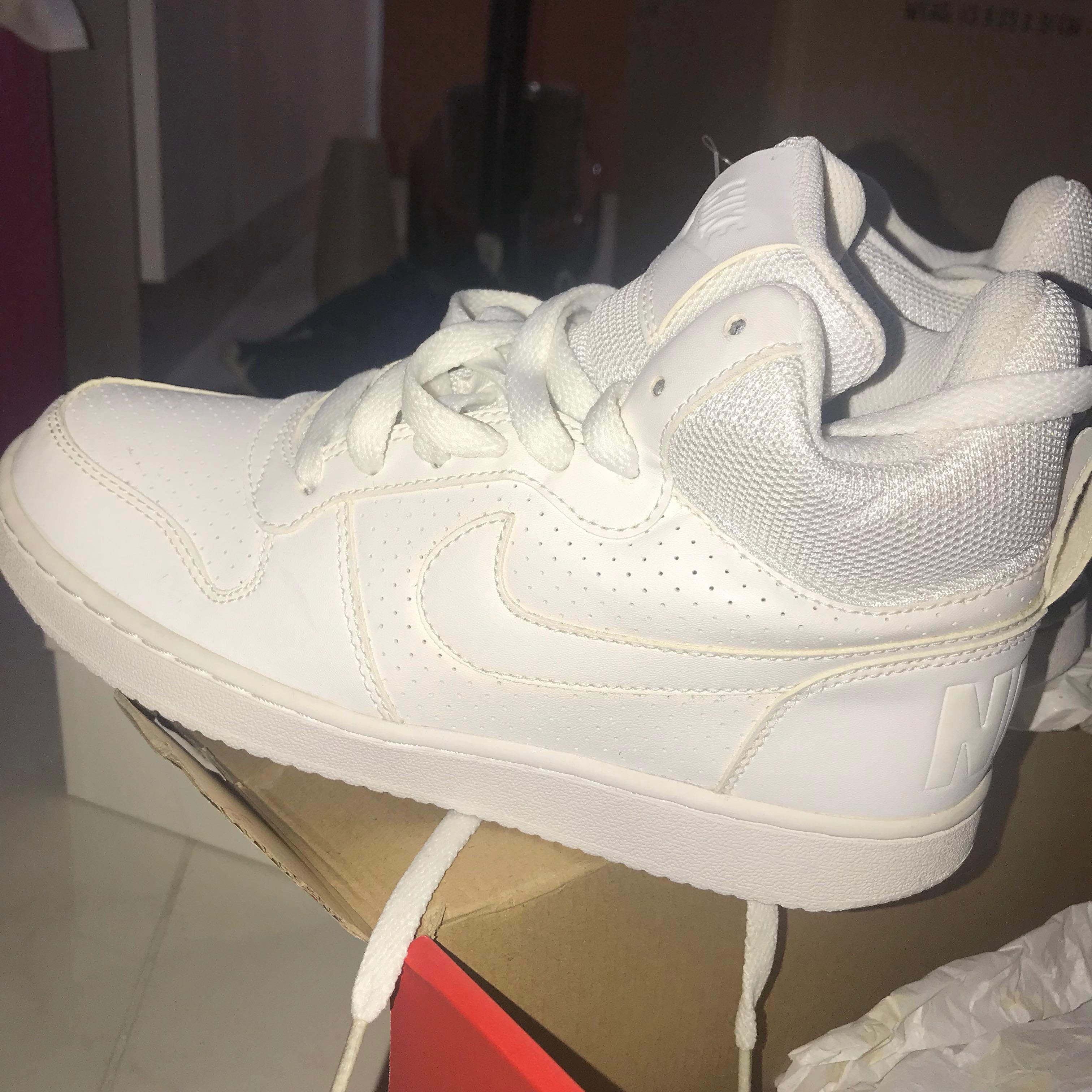 nike court borough mid men's