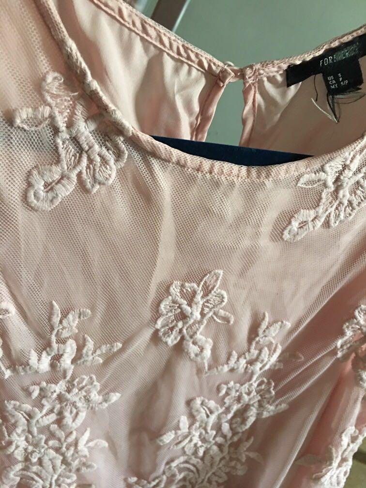 Blush lace sleeveless top (Category: Sleeveless) located in Antipolo. Submitted by projectc (Listing ID 228186172, Image 2). Description: Decluttering Last price posted.