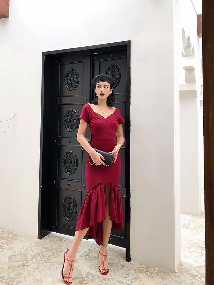 Red mermaid midi dress store