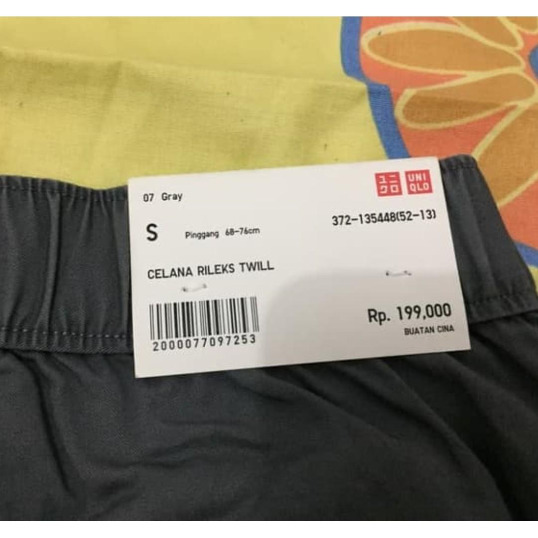 Celana Uniqlo Rileks Twill Original, Warna Abu Size S BNWT