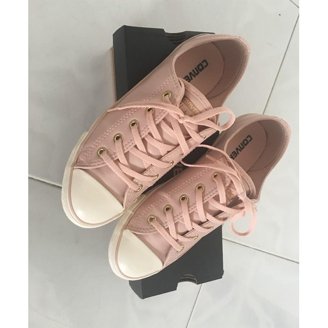 CONVERSE Women s Dainty Craft SL Pink Off White Women s Fashion Footwear Sneakers on Carousell