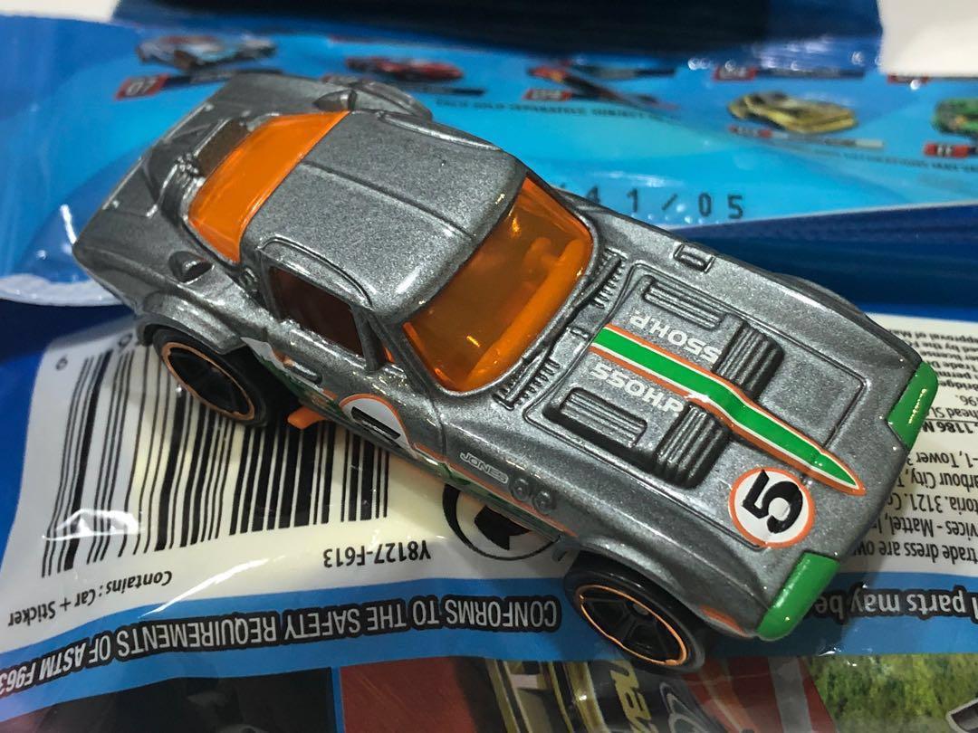 Hot wheels case y8127 2025