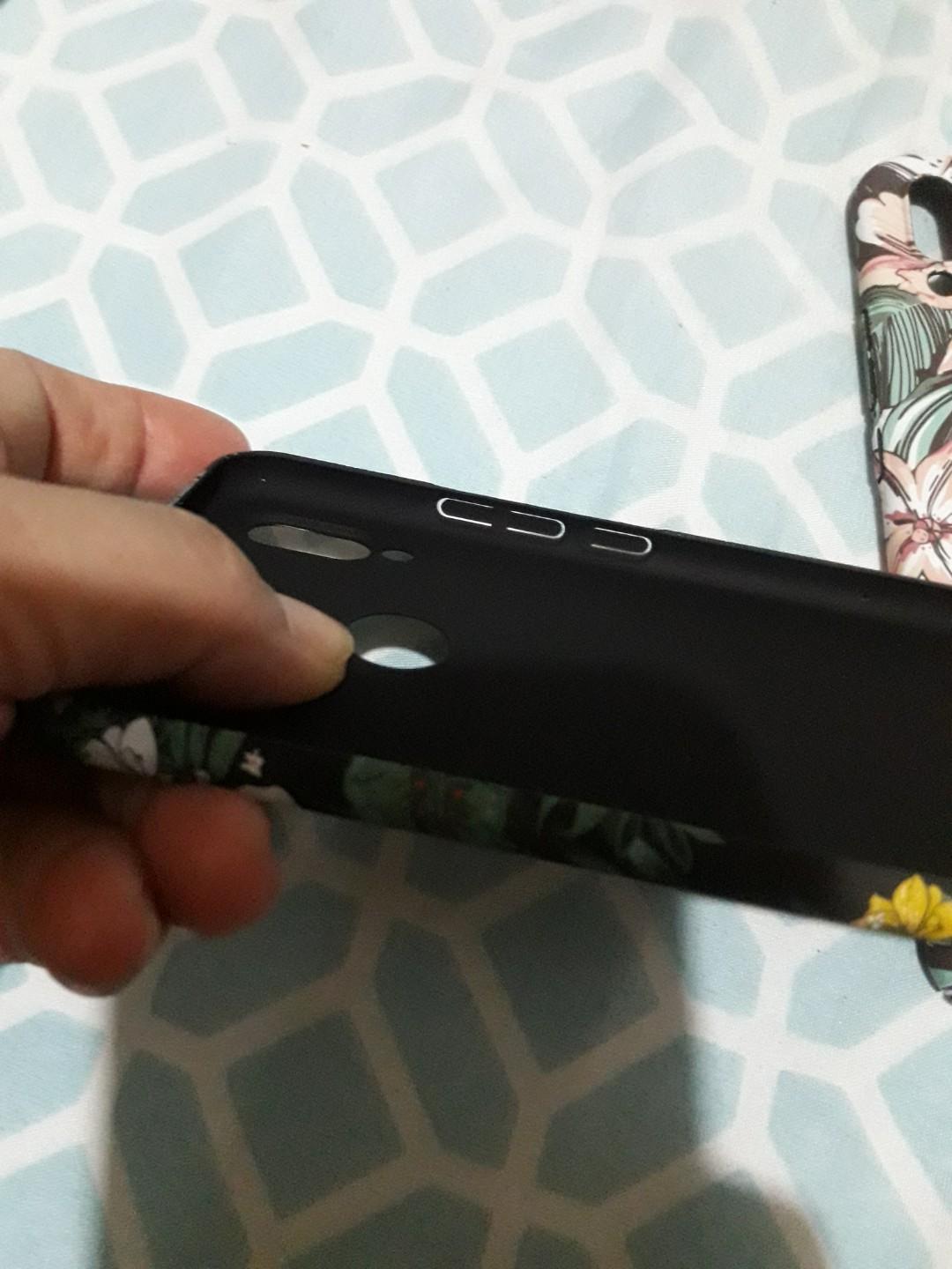 Huawei Nova 3i Case Cover - Phone Case (Category: Huawei) located in Las Pinas. Submitted by jaziyah4 (Listing ID 228243236, Image 3). Description: New. Huawei Nova 3i Case Cover - Phone Cases. phone case flower hard bumper glow in the dark. 199 each..