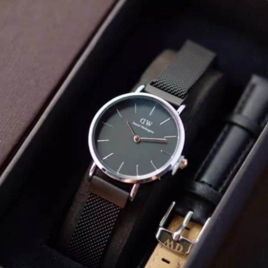 Jam Tangan Wanita Daniel Wellington SJG520 Free Baterai