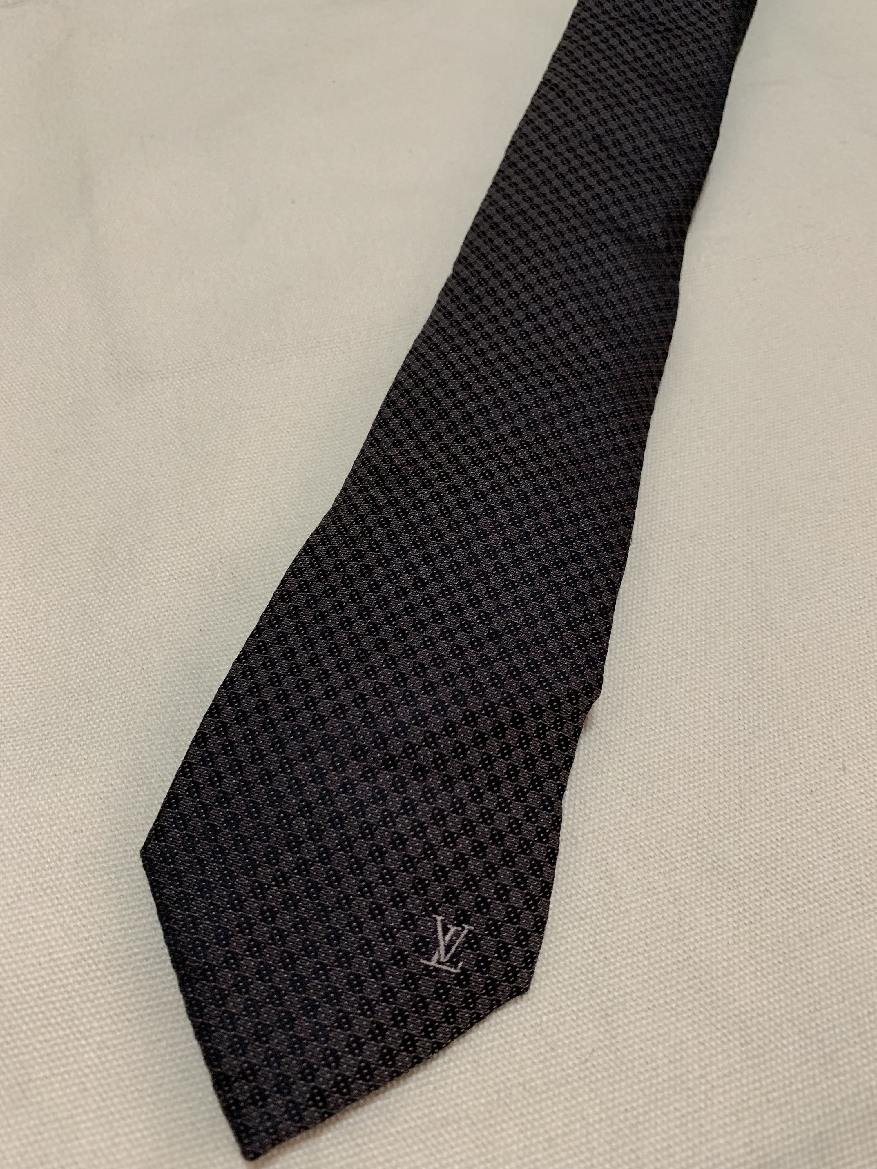 Louis Vuitton Tie, Men's Fashion, Watches & Accessories, Ties on Carousell