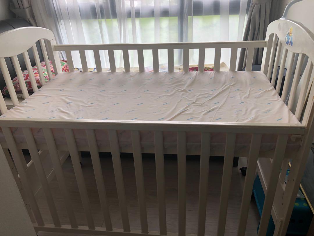 cot and toddler bed