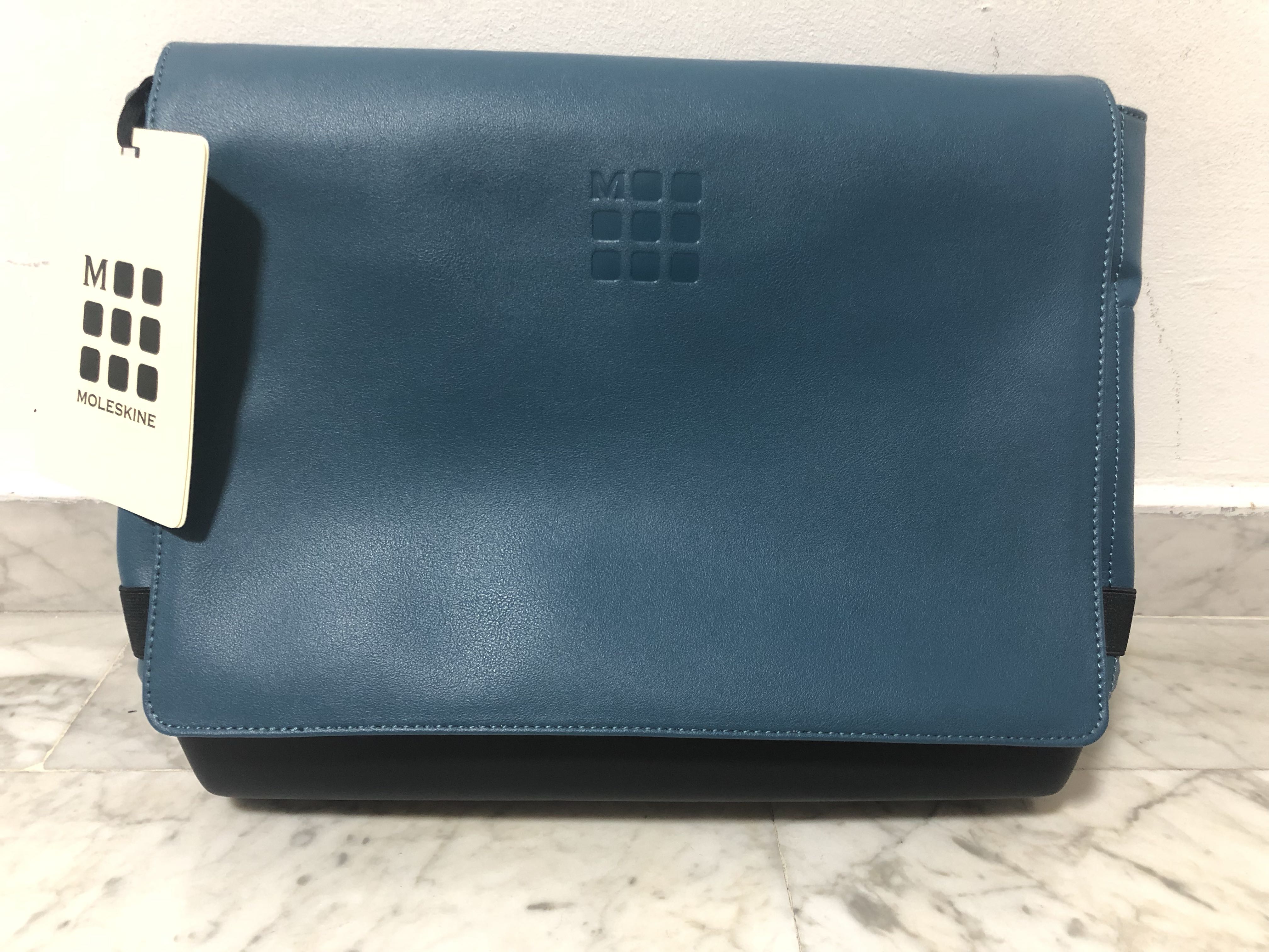 Moleskin messenger / laptop bag, Computers & Tech, Laptops & Notebooks