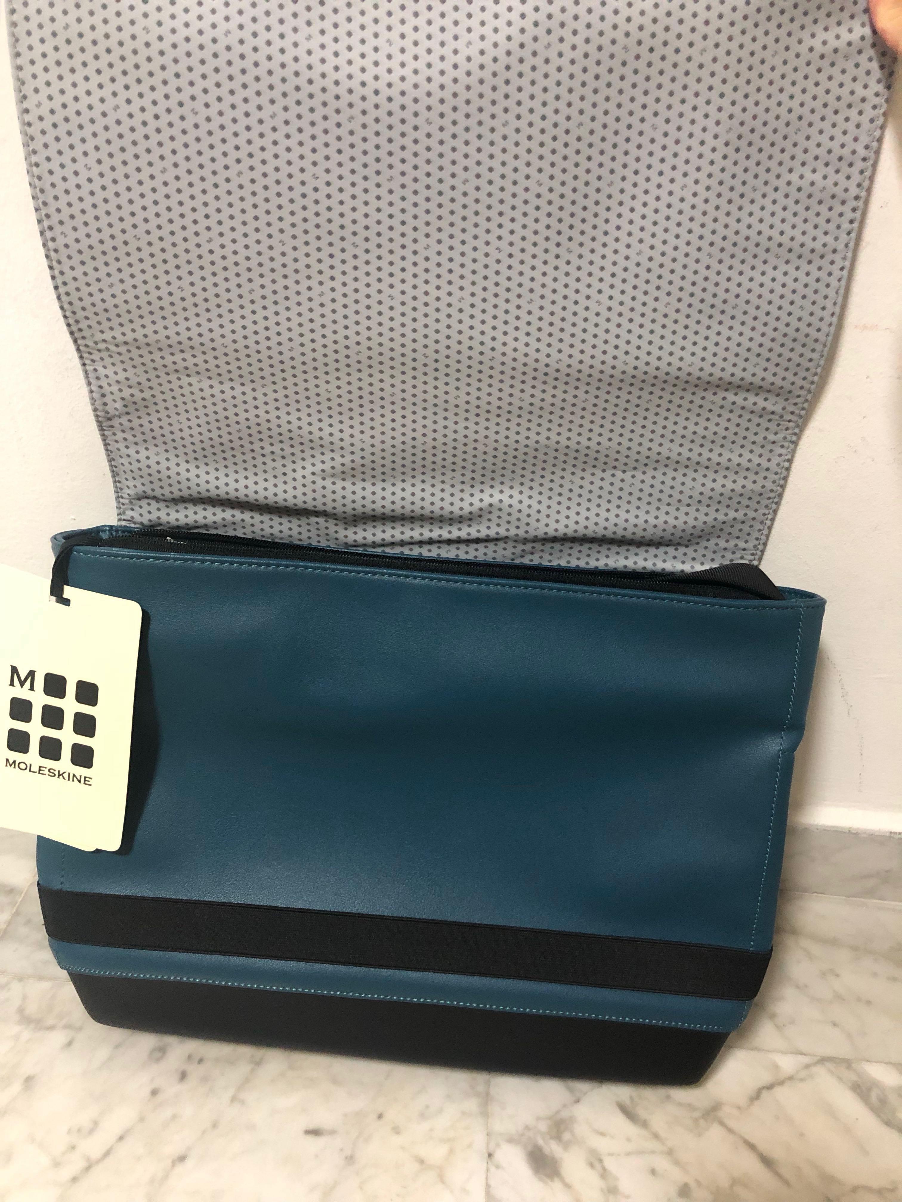 Moleskin messenger / laptop bag, Computers & Tech, Laptops & Notebooks