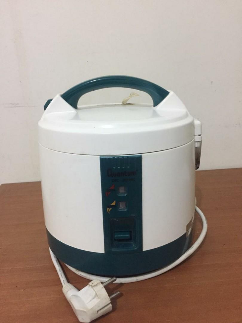 Rice Cooker Quantum, Kitchen & Appliances di Carousell
