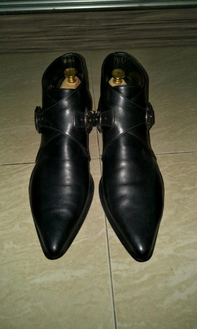 Saint laurent hotsell duckies
