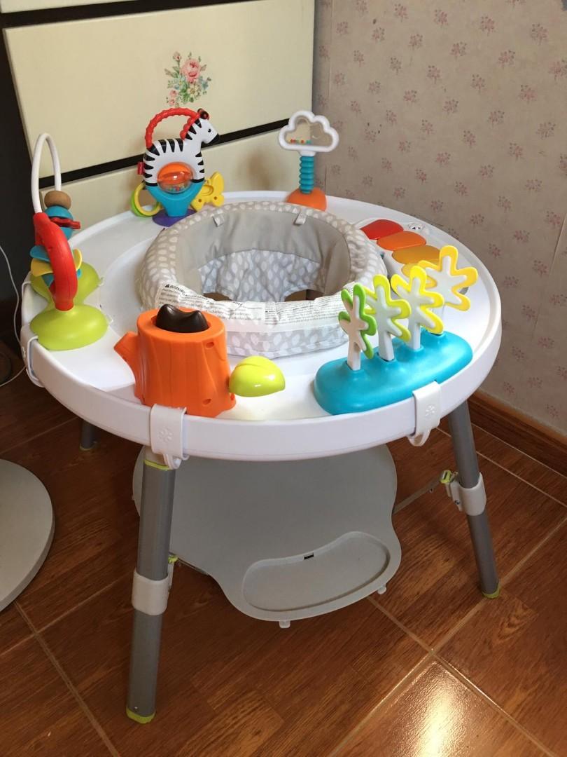 baby activity centre 4 months