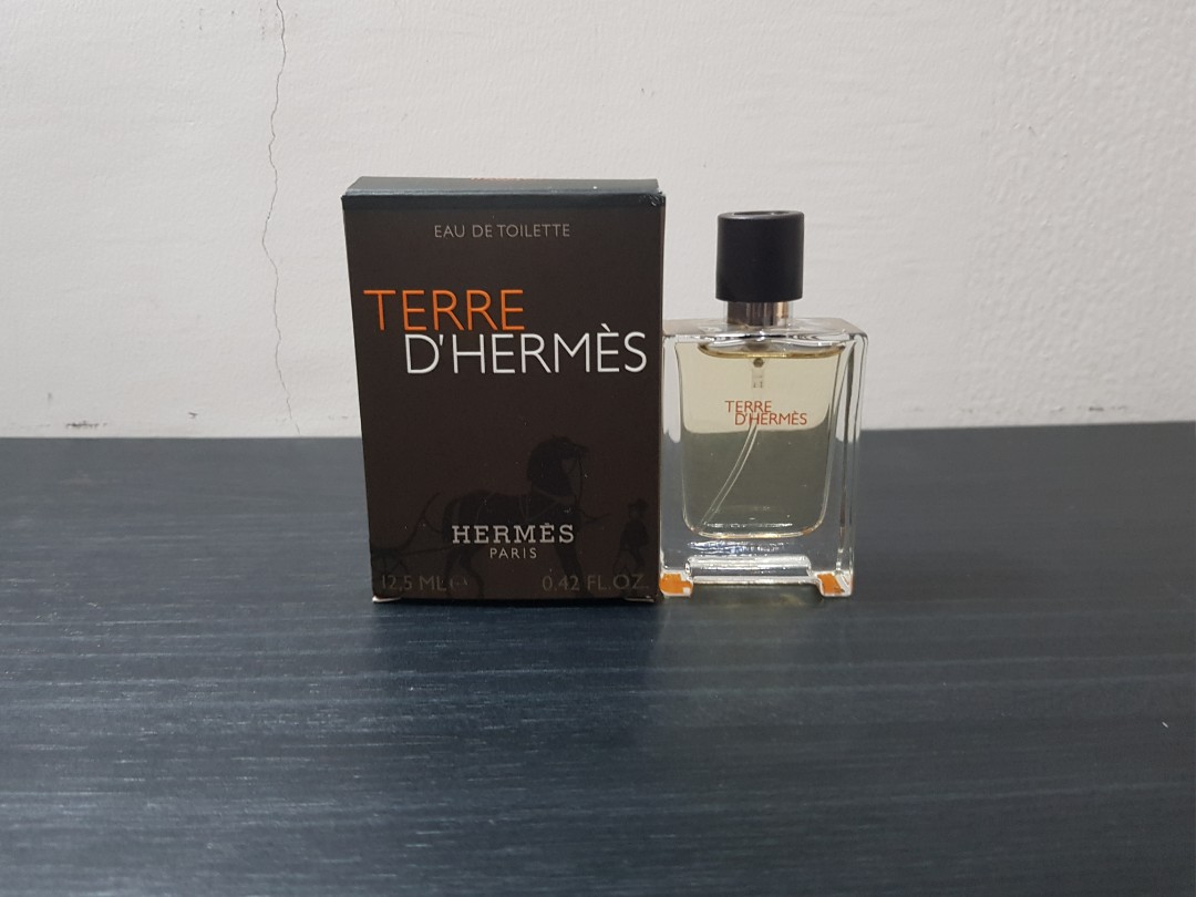 Terre D Hermes Edt Travel Spray 12 5 Ml Kesehatan Kecantikan Parfum Kuku Lainnya Di Carousell