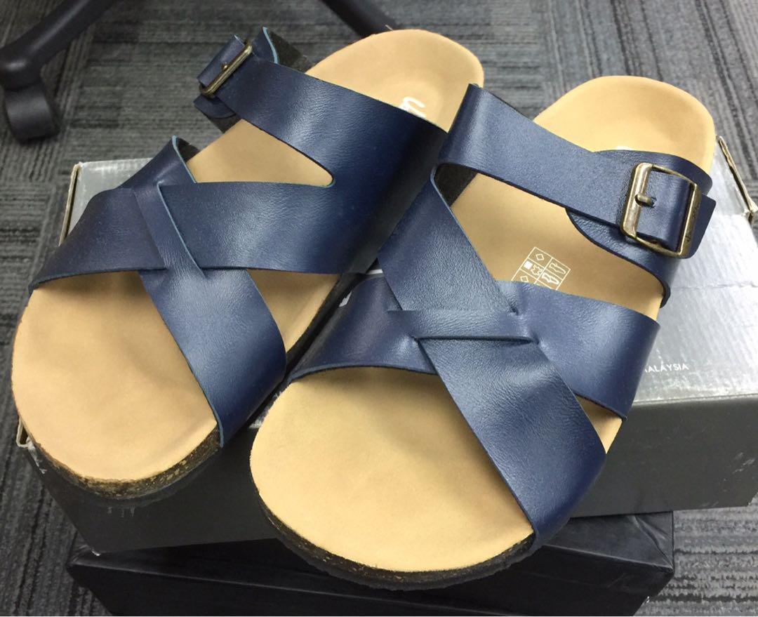 Valentino rudy Men sandals, Men's Fashion, Footwear, Casual shoes on  Carousell