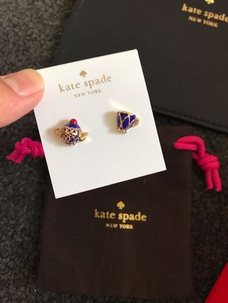 (Category: ) located in . Submitted by mamabearshopinaus (Listing ID 227163363, Image 1). Description: .