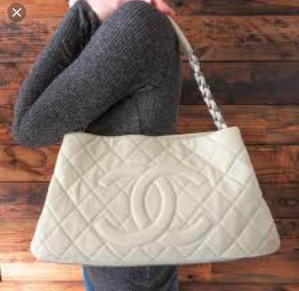 chanel expandable tote