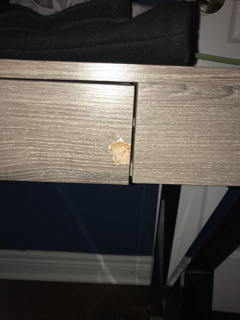 Bouclair desk clearance