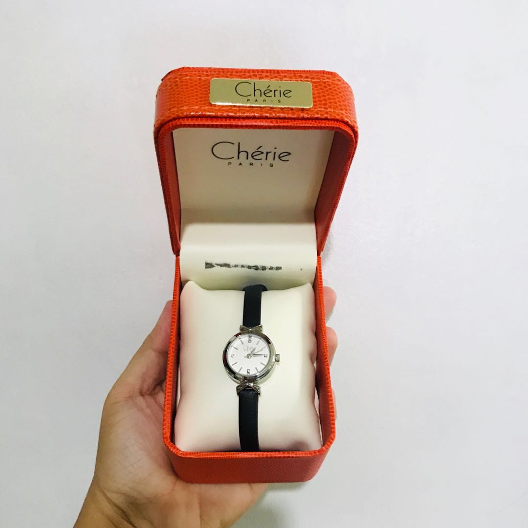 Cherie paris watch top