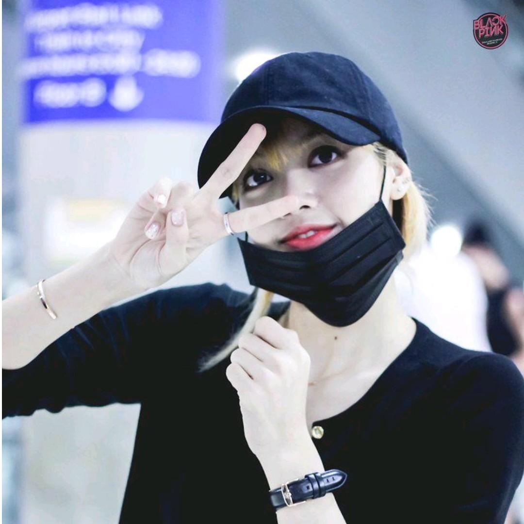 Kpop Black Disposable Mask Masker Hitam Korea Bts Masker Mulut Wanna One Masker Hitam Import Serba Serbi Others Di Carousell