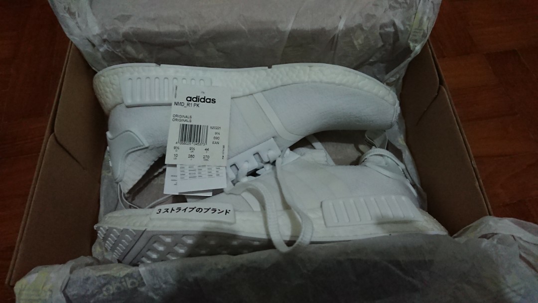 nmd r1 pk triple white