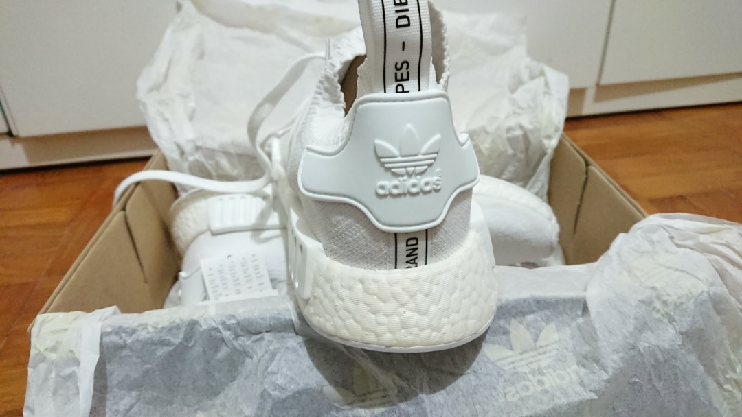 nmd r1 pk triple white