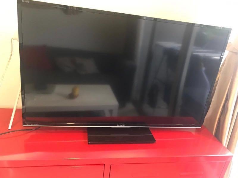 Sharp TV (Category: TV) located in Singapore. Submitted by clement8585 (Listing ID 228302241, Image 1). Description: Pickup 22may onwards Does not come with original remote Comes with universal remote.