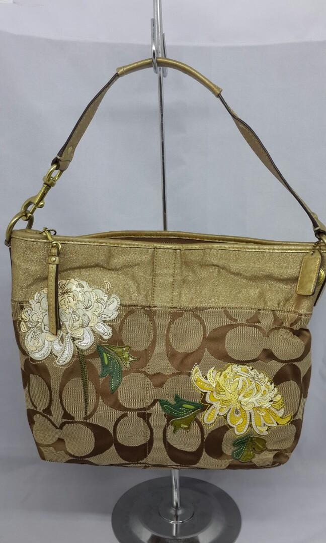 Tas Coach Motif Bunga Fesyen Wanita Tas Dompet Di Carousell