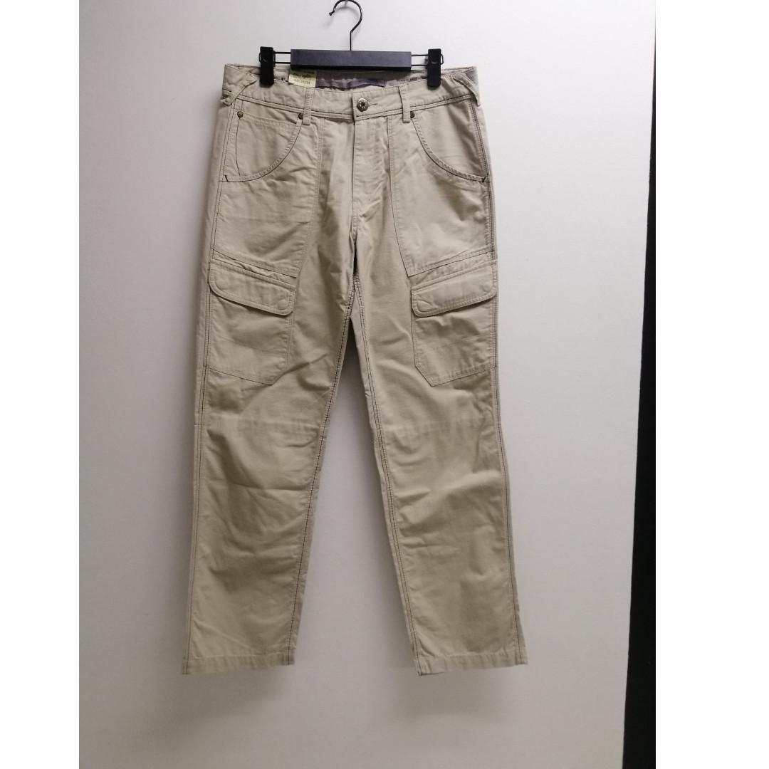 wrangler grey cargo pants