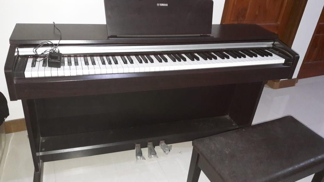 Yamaha Arius Ydp 142r 88 Key Digital Piano Music Media
