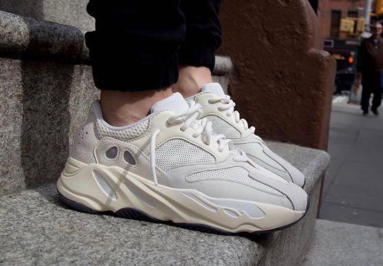 yeezy 700 analogs