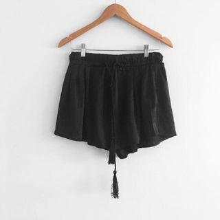 🔄 Black silky tassel shorts #SWAPAU