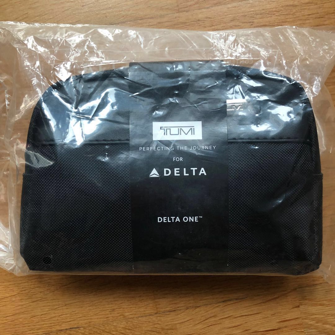 delta tumi amenity kit