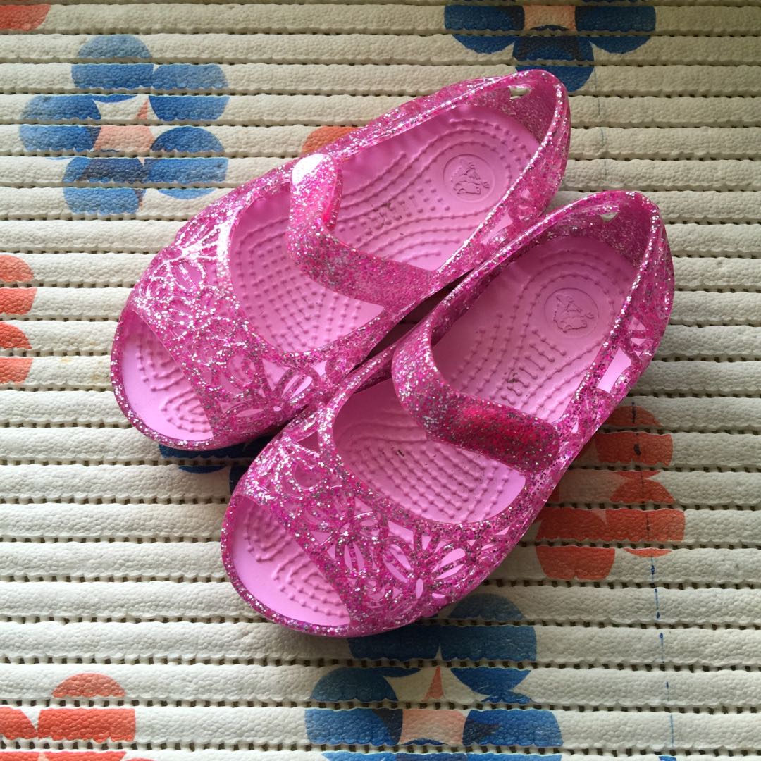 lina crocs