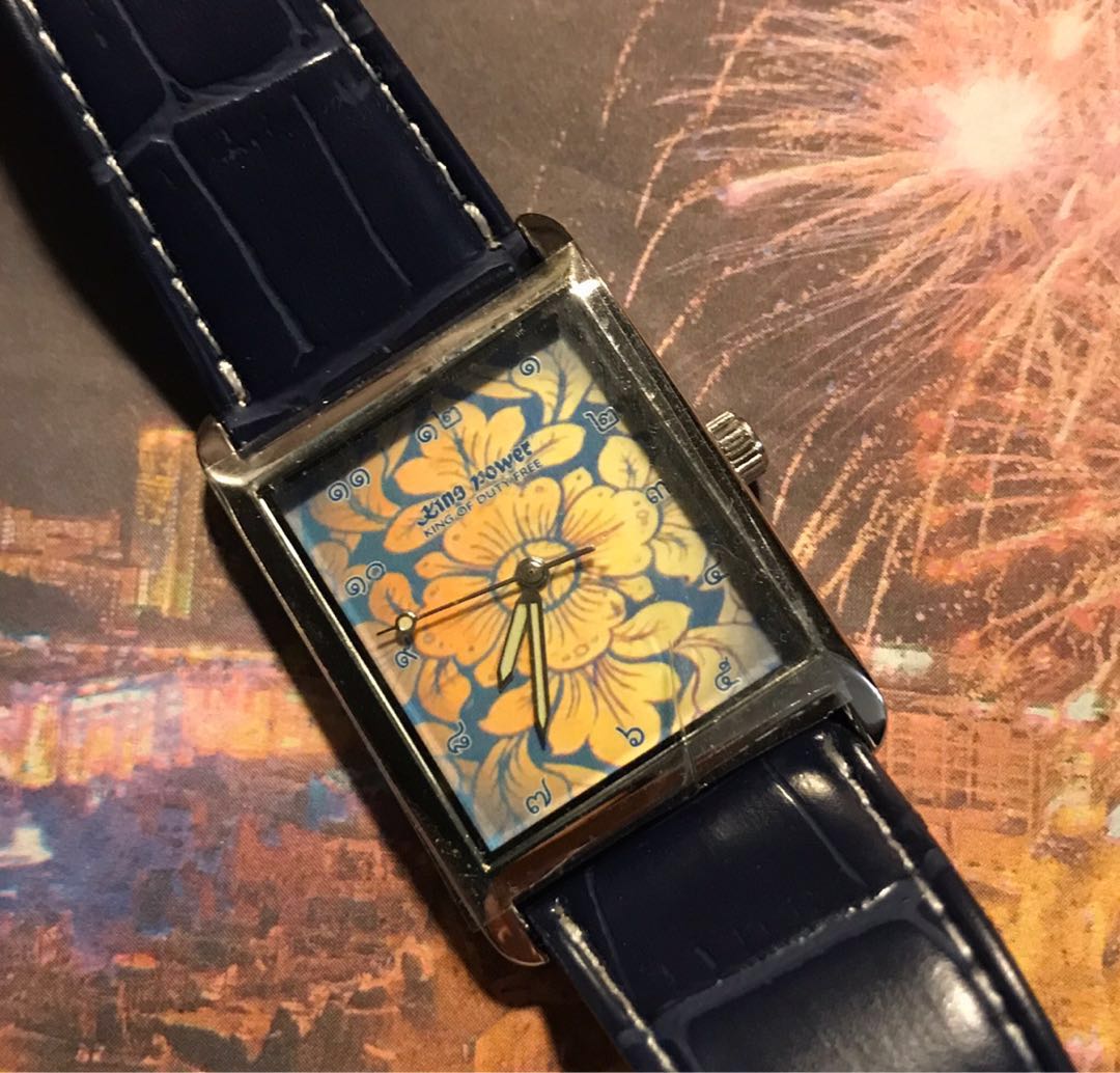 King Power Duty Free souvenir quartz watch Women s Fashion