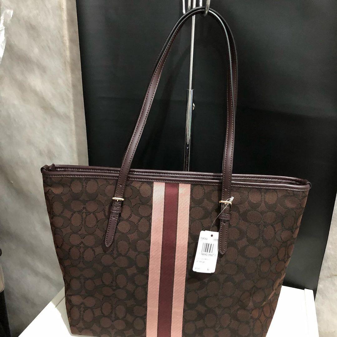 Coach zip tote deals in signature jacquard