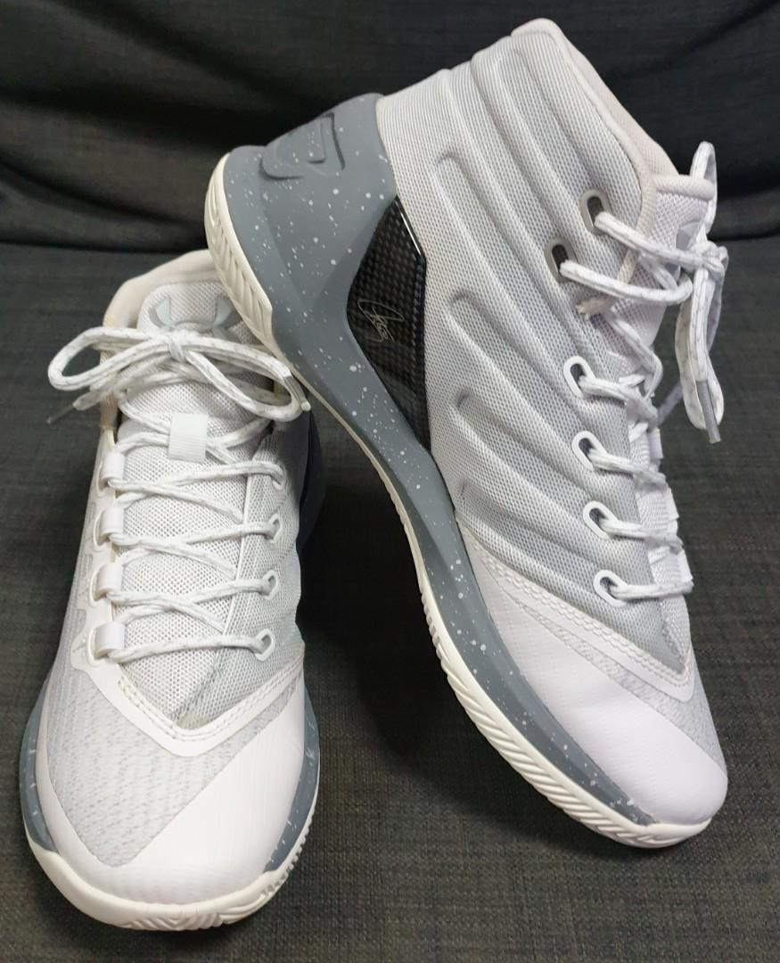 curry 3 white and grey