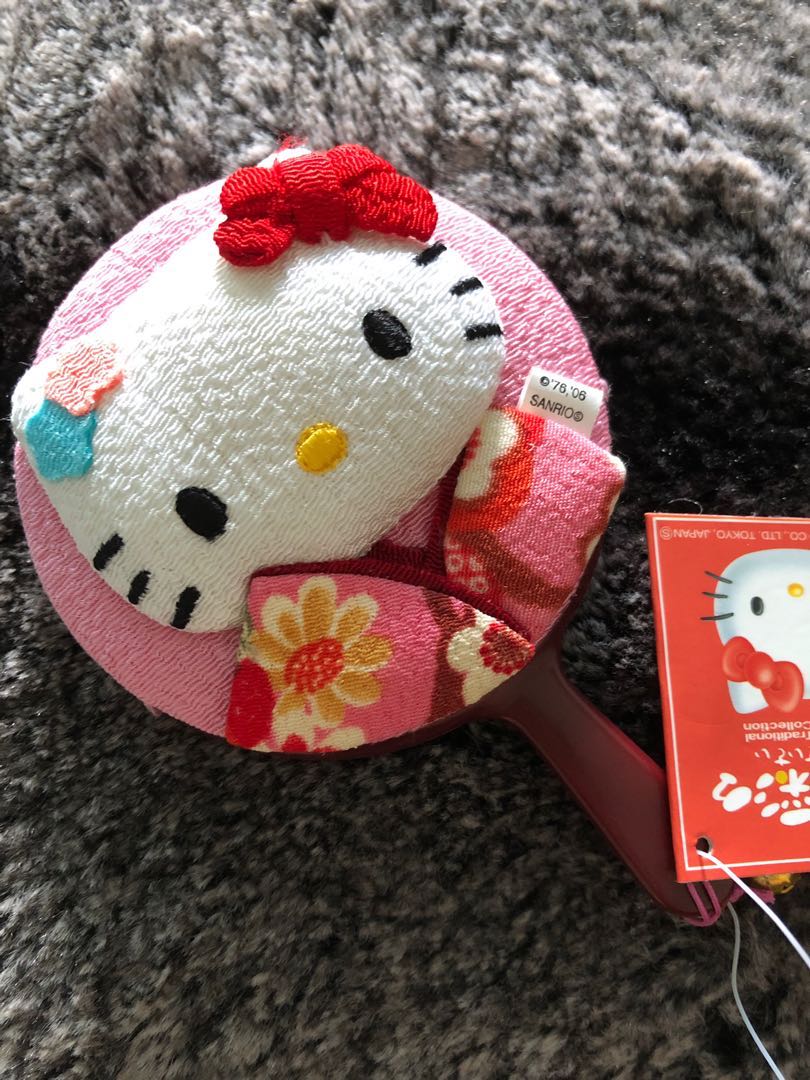 Hello Kitty Handheld Mirror, Everything Else on Carousell