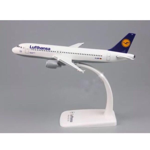 (Limox Wings) Lufthansa Airbus A320-200, Bulletin Board, Preorders on  Carousell