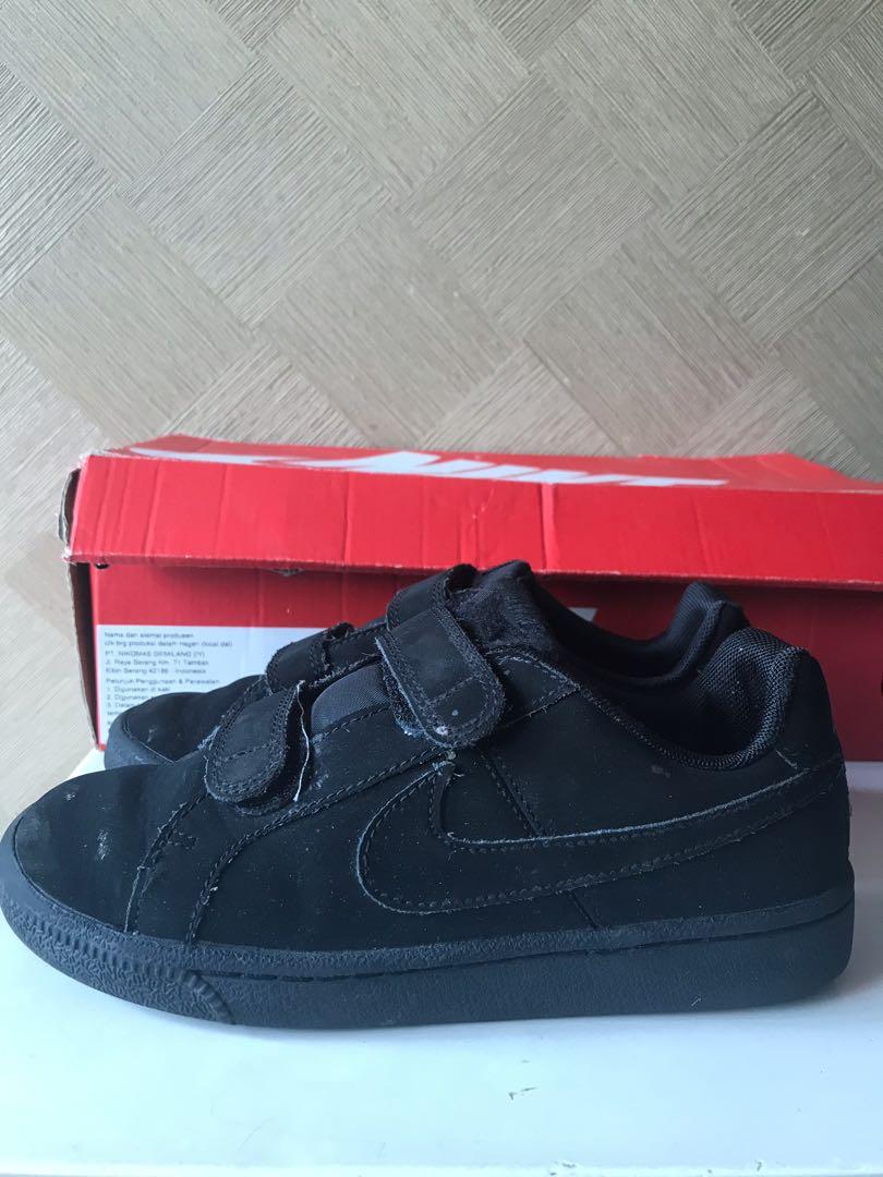 nike court royale black kids