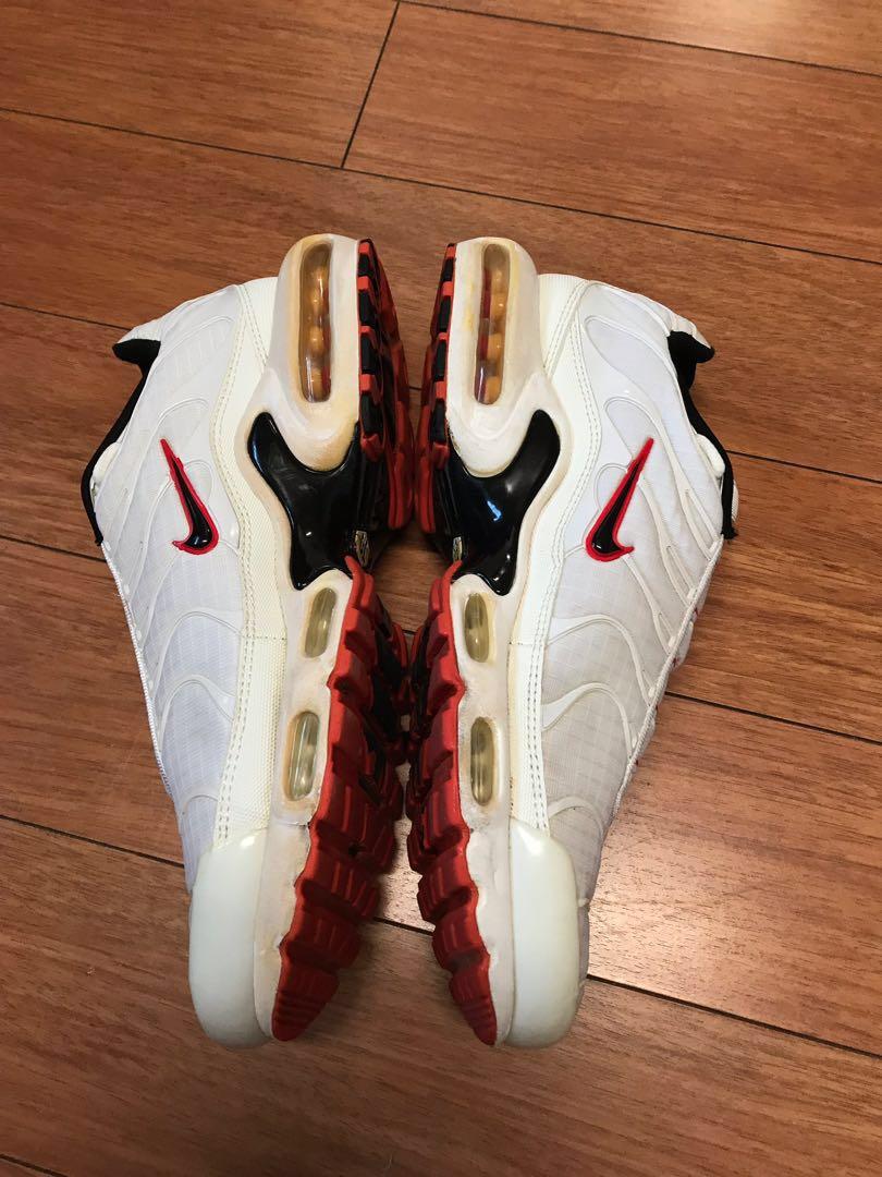 nike tn bloodshot